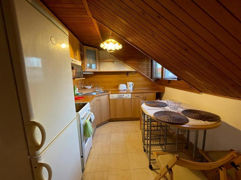 Апартаменти Attic Flat In The Center Братислава Екстер'єр фото